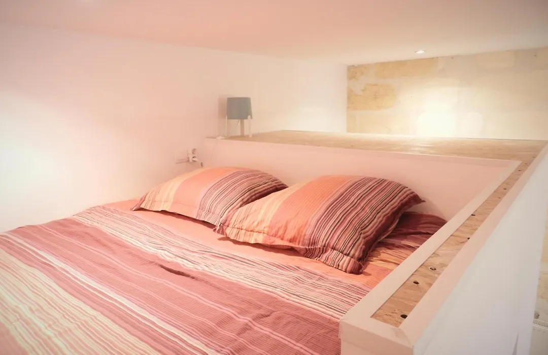 B&B Bordeaux Saint Michel-1
